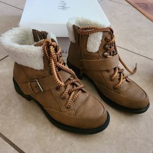 Winter boots size 5.5